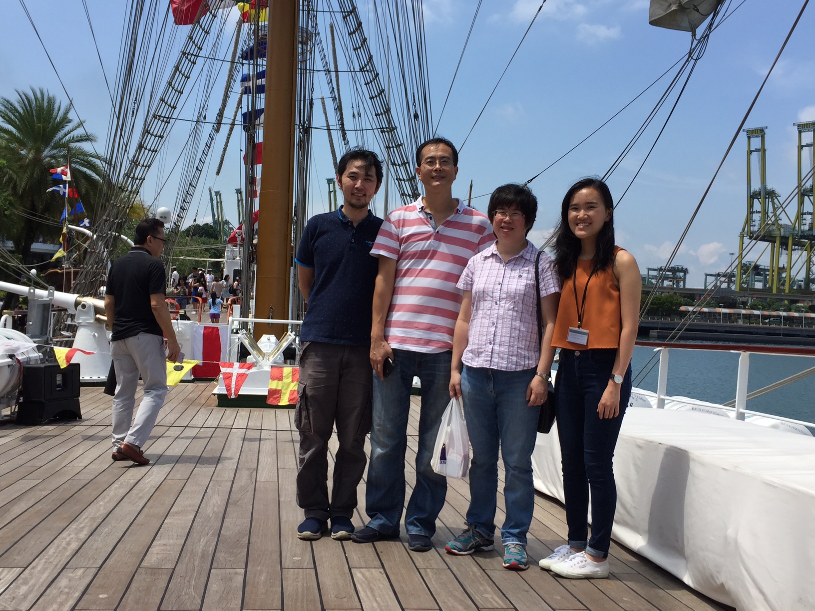 Lab Outing @ July 2017 at Vivocity and encountering of Mexican Navy's Cuauhtémoc